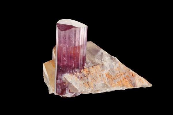 Elbaite tourmaline (rubellite), quartz D.50250